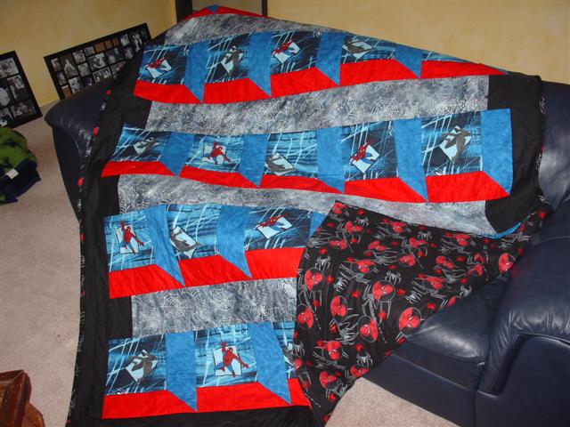 Bailey's quilt 001 (Small).jpg